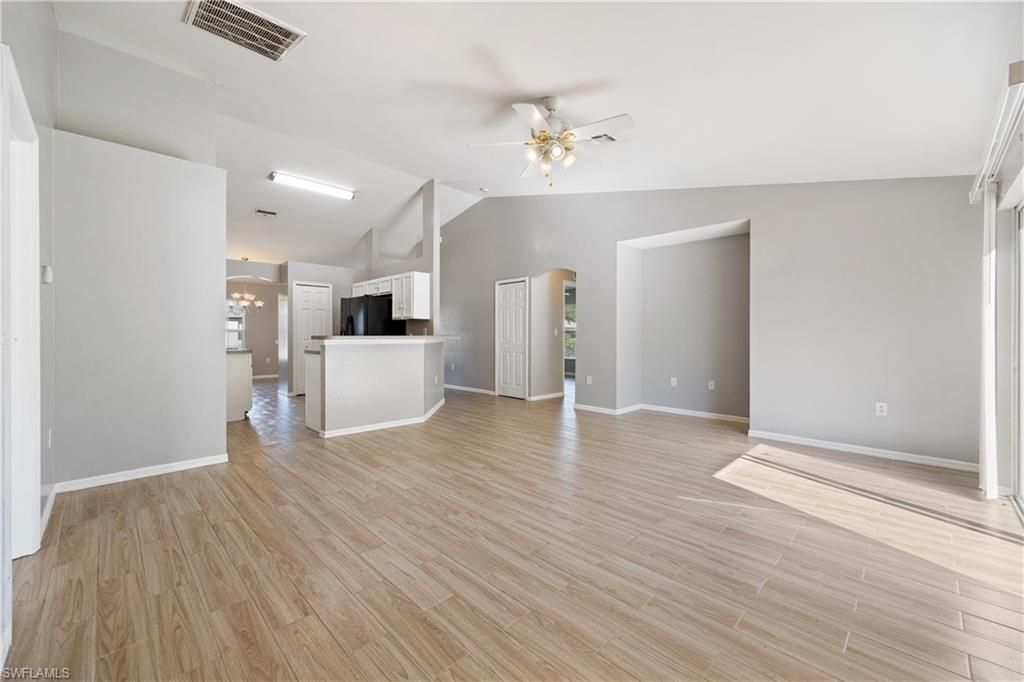 Empty room, Interior, Kitchen, Wood Texture Flooring