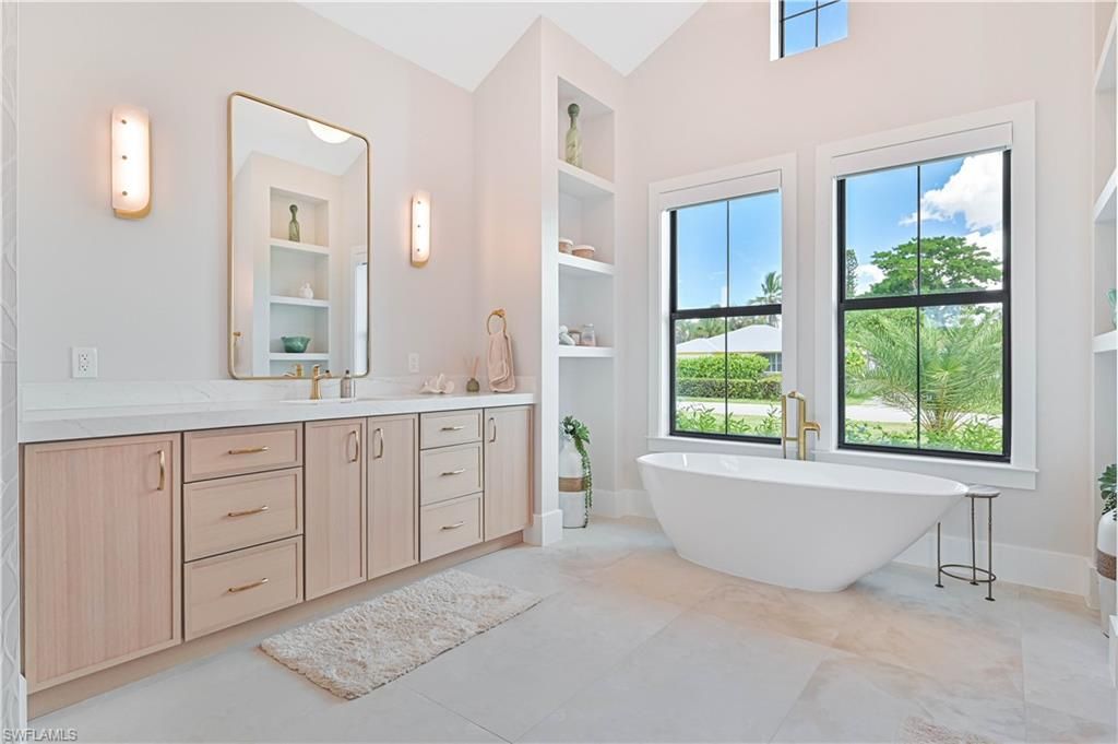 Bathroom, Dual Sink Vanities, Free Standing Baths, Interior