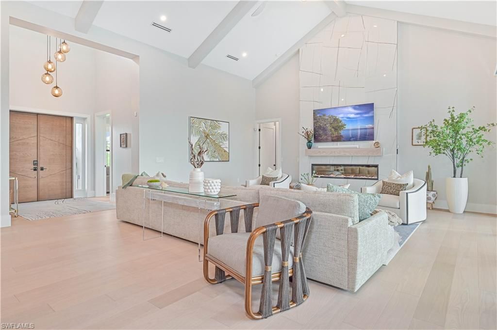 Fireplace, Interior, Living room, Pendant Lights, Recessed Lighting, Wood Texture Flooring
