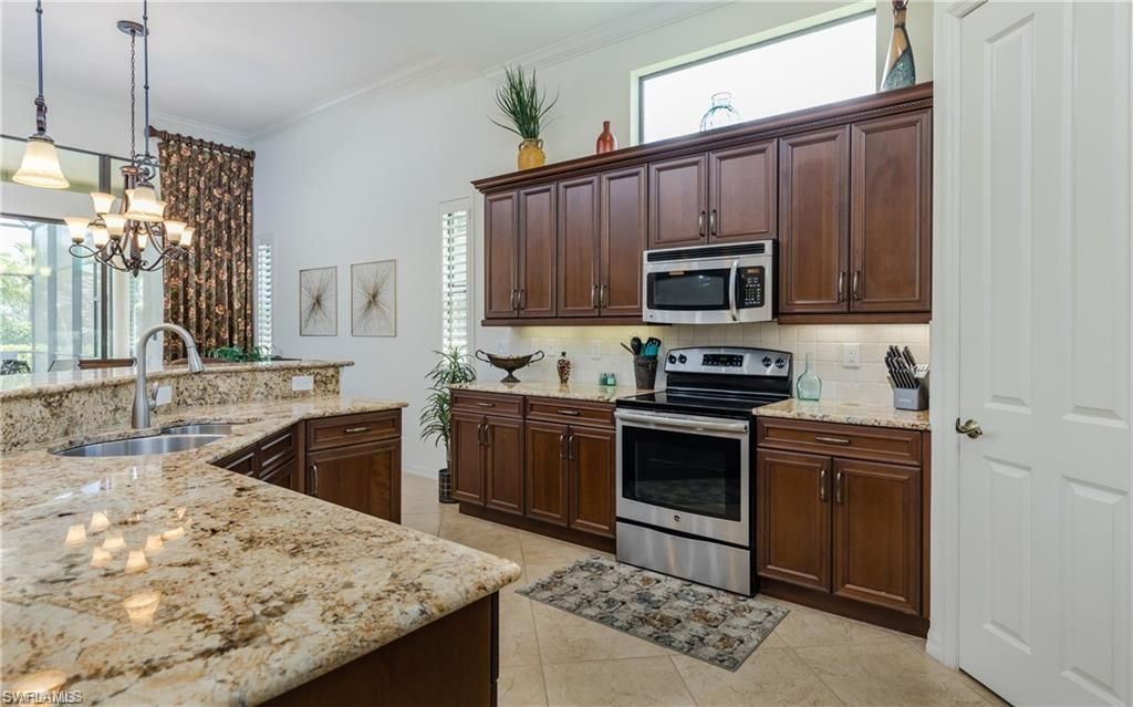 Interior, Kitchen, Pendant Lights, Stainless Steel Appliances