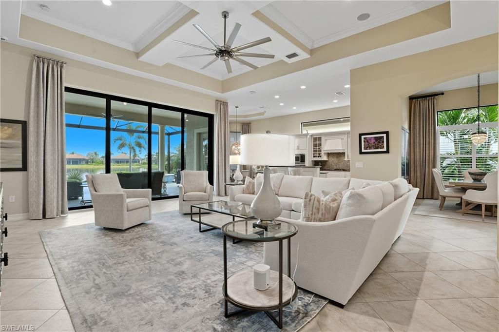 Interior, Kitchen, Living room, Pendant Lights, Recessed Lighting, Stainless Steel Appliances