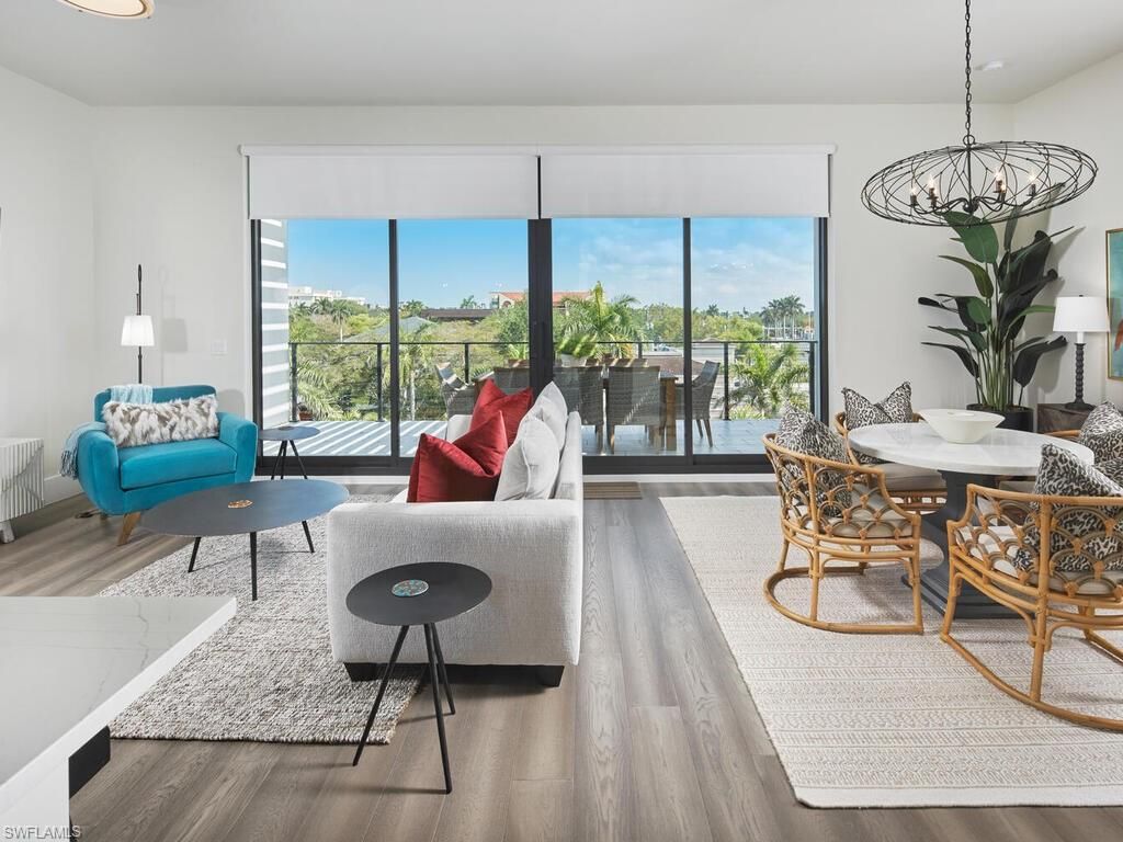 Dining room, Interior, Living room, Pendant Lights, Wood Texture Flooring