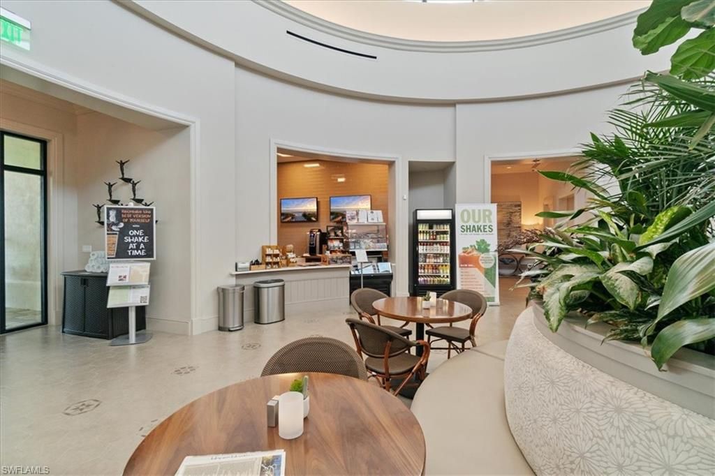 Dining room, Interior