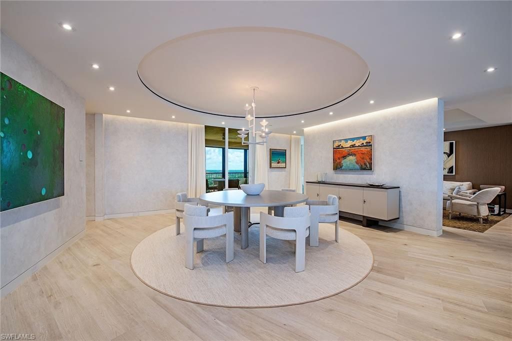 Dining room, Interior, Living room, Pendant Lights, Recessed Lighting, Wood Texture Flooring