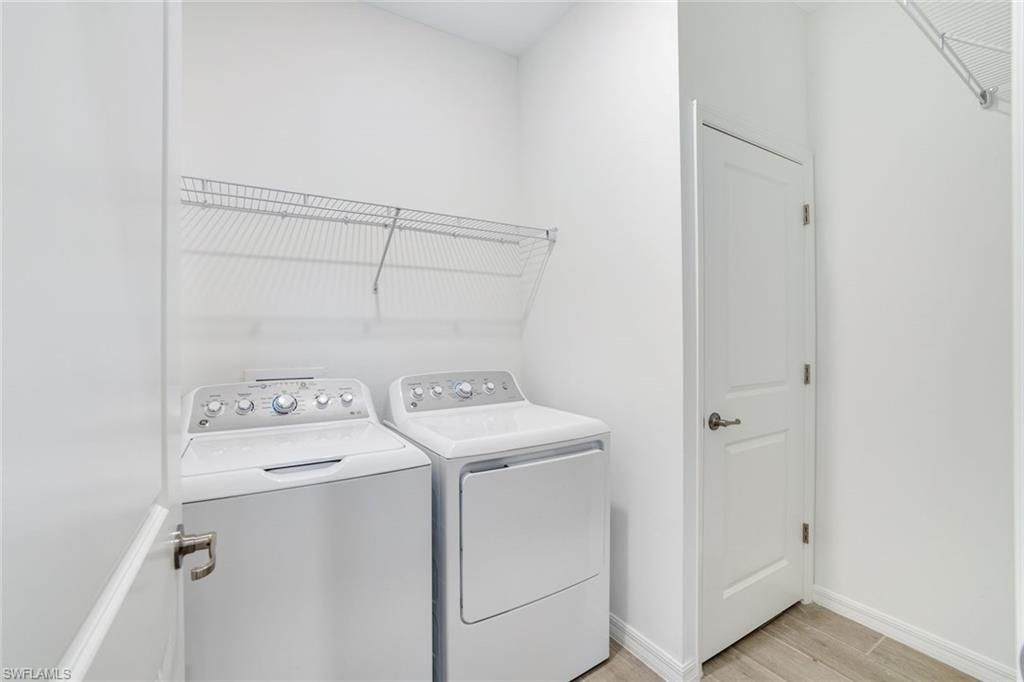 Interior, Utility Closets, Washer, Wood Texture Flooring