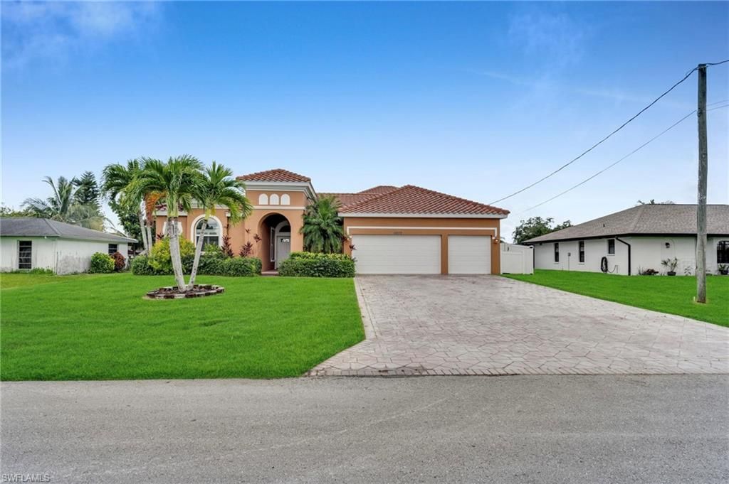 Attached, Backyard, Exterior, Facade, Mediterranean