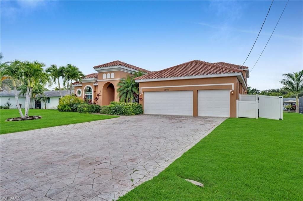 Attached, Backyard, Exterior, Facade, Mediterranean