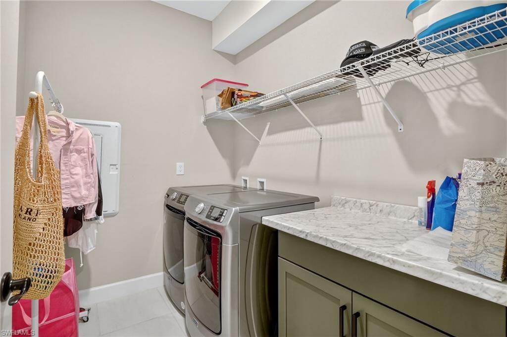 Interior, Washer