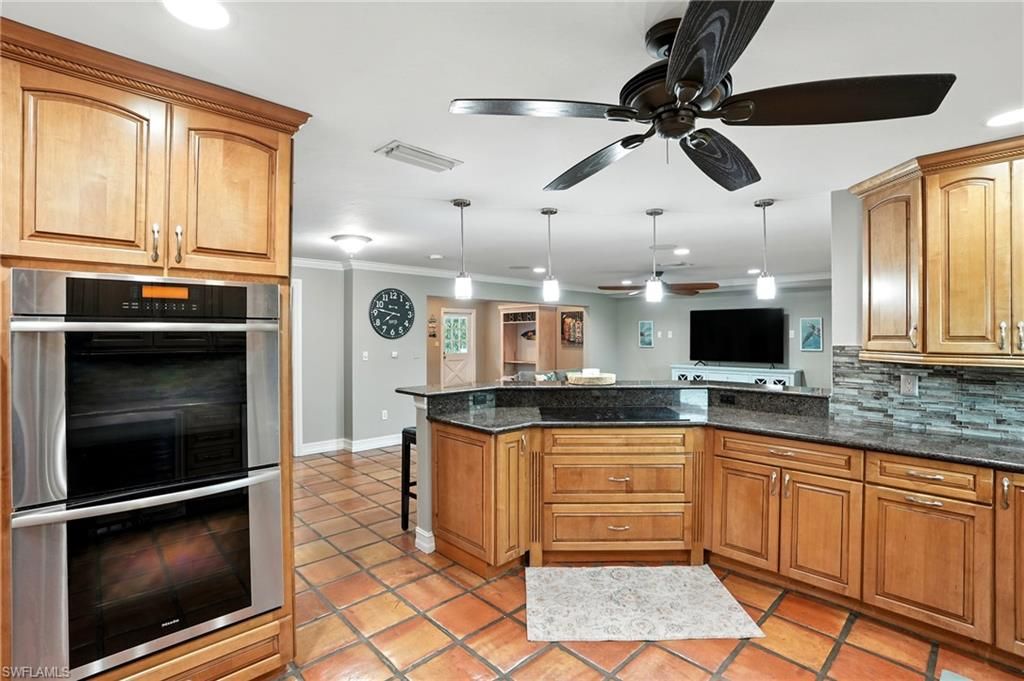 Interior, Kitchen, Pendant Lights, Recessed Lighting