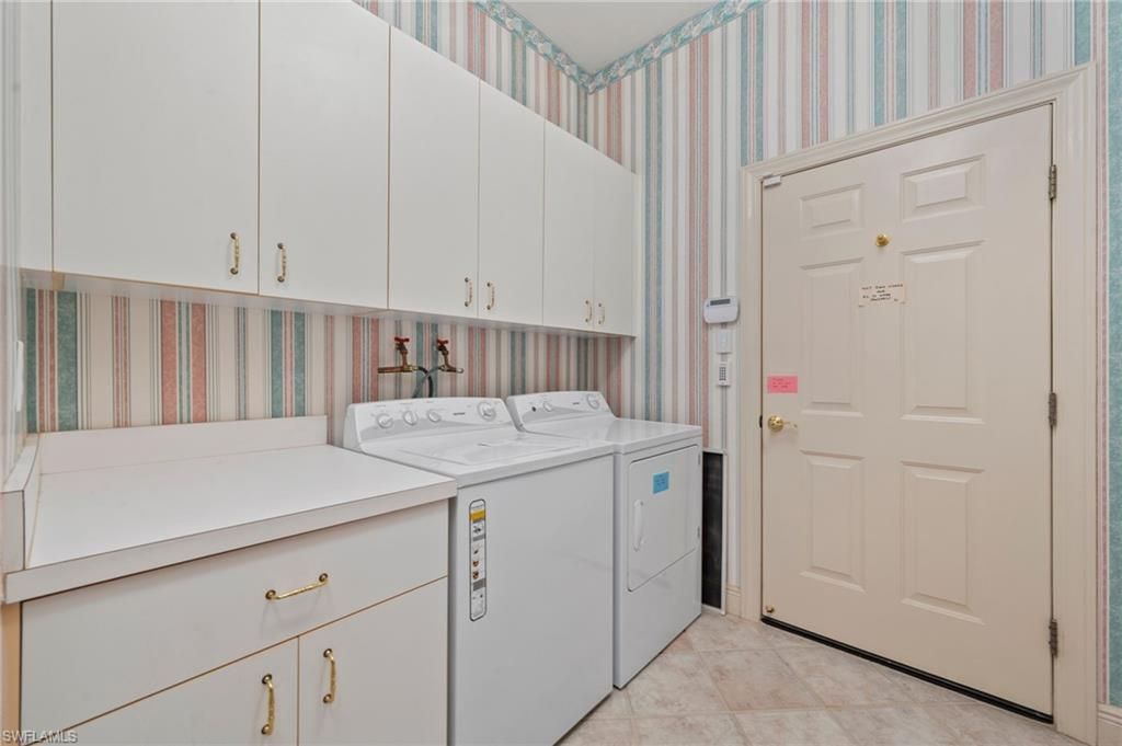 Interior, Washer