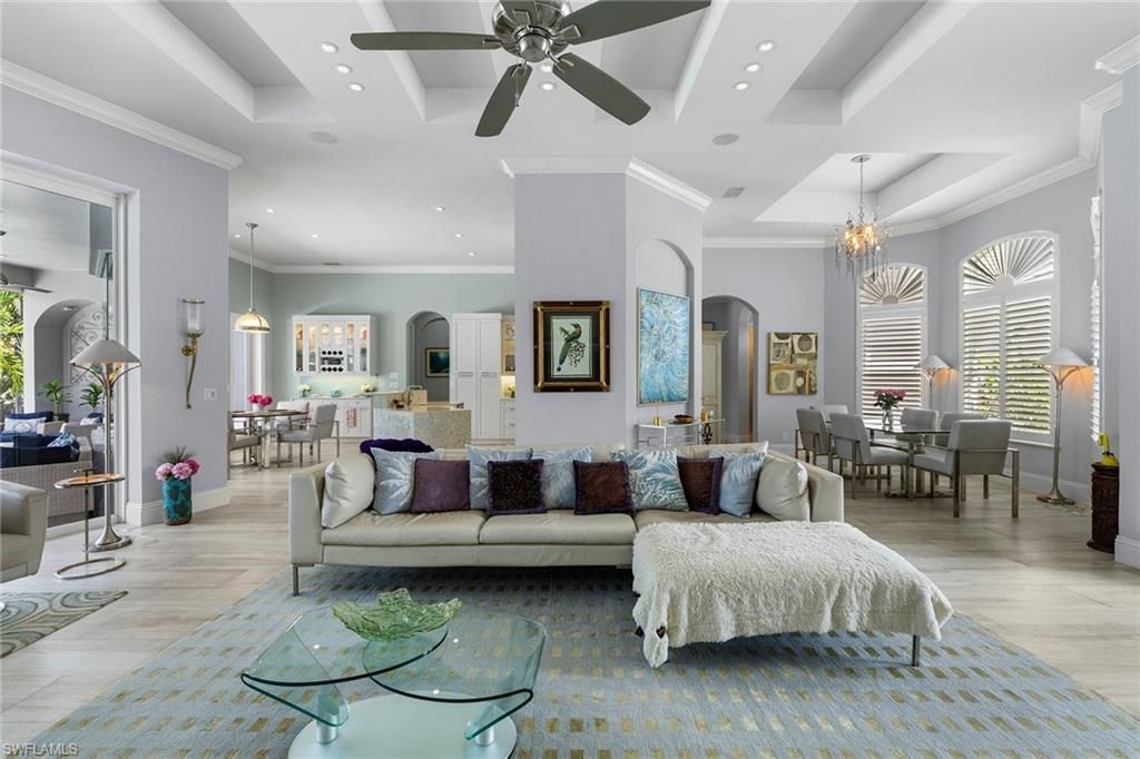 Chandelier, Dining room, Interior, Living room, Pendant Lights, Recessed Lighting, Wood Texture Flooring