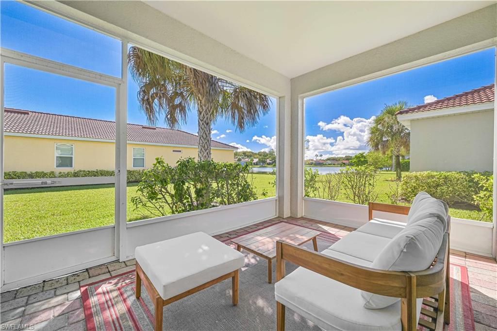 Interior, Sun Room, Water