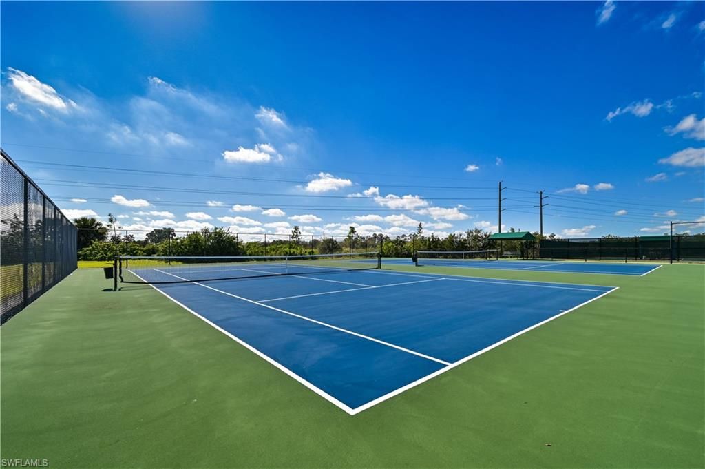 Exterior, Tennis Courts
