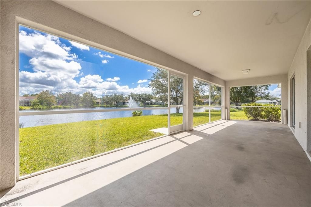 Interior, Sun Room, Water