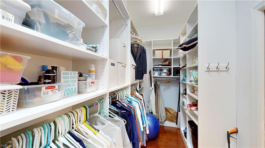 Interior, Walk-in Closets, Wood Texture Flooring