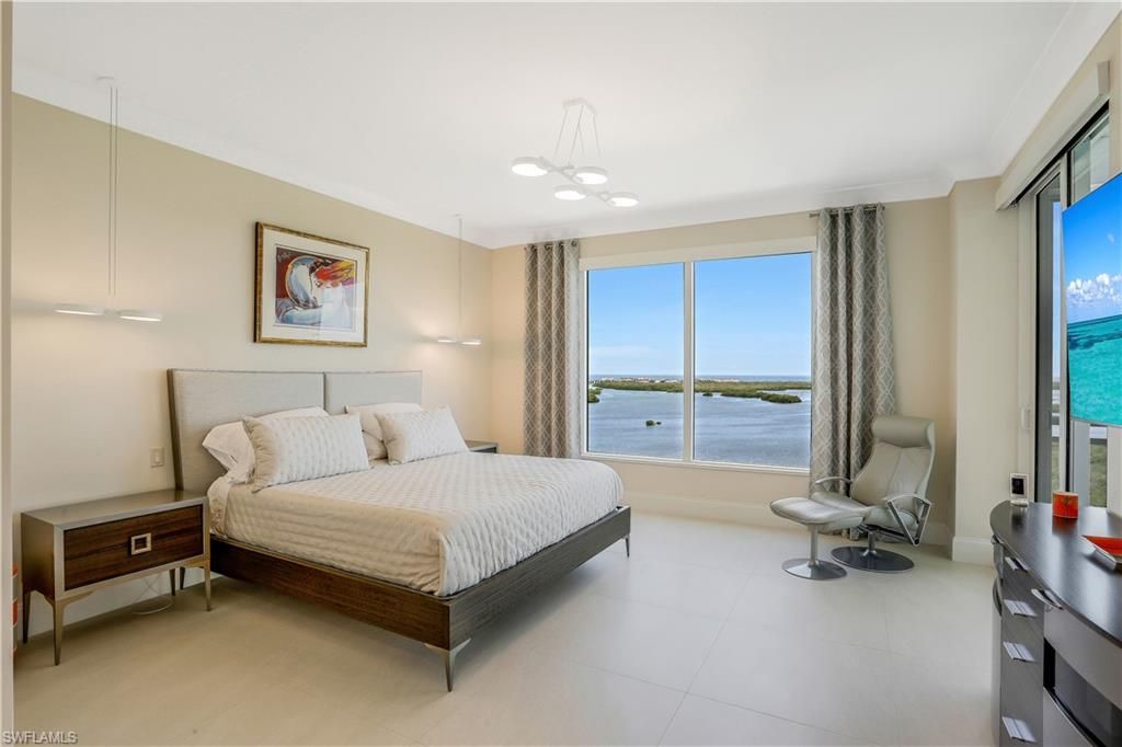 Bedroom, Interior, Pendant Lights, Water