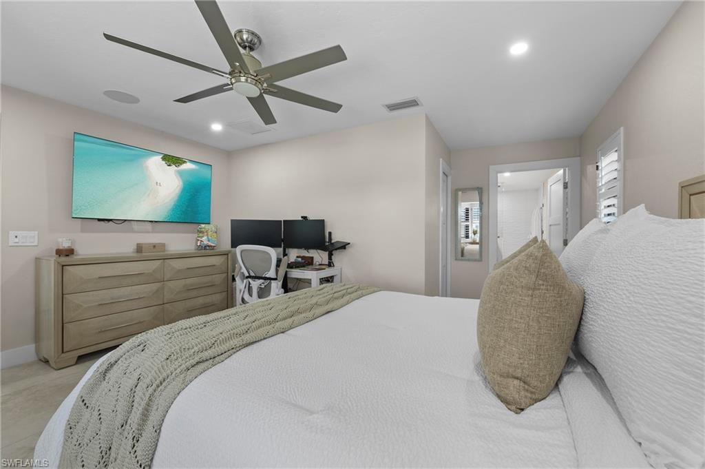 Bedroom, Interior, Recessed Lighting