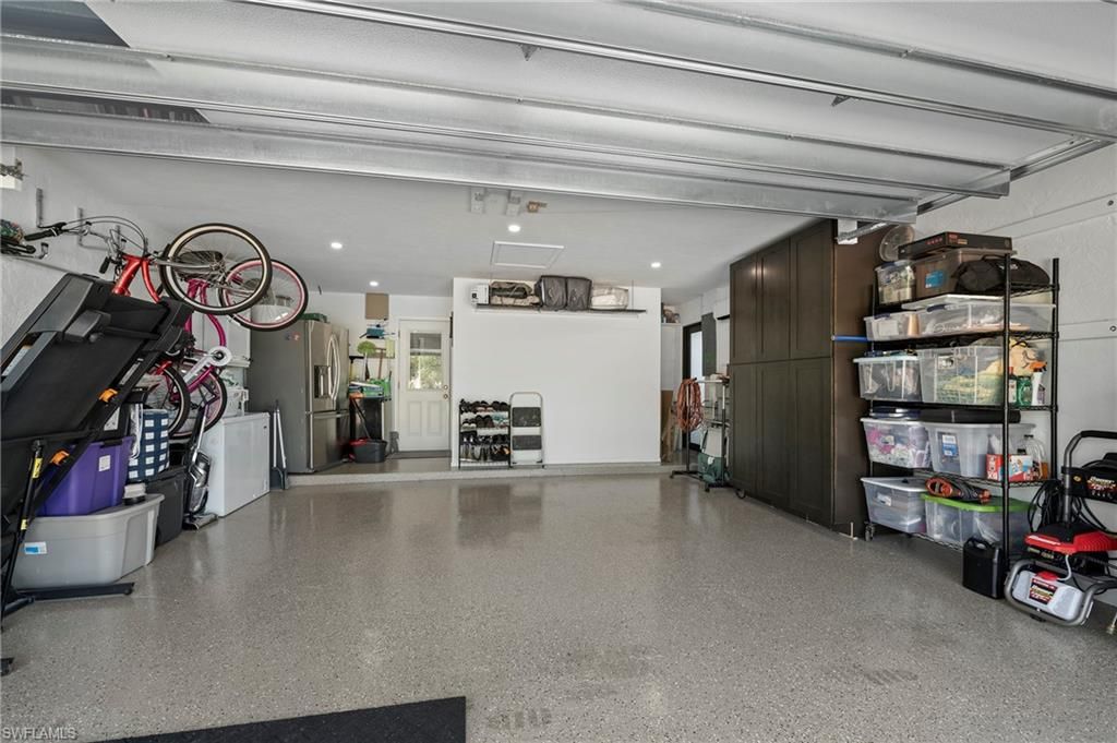 Garage, Interior, Recessed Lighting