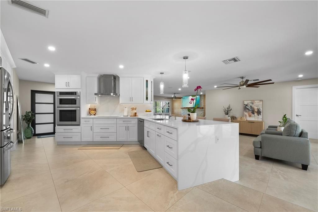 Interior, Kitchen, Pendant Lights, Recessed Lighting, Stainless Steel Appliances