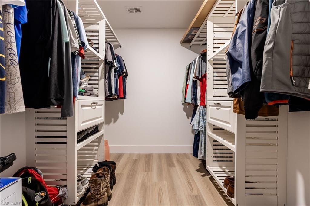 Interior, Walk-in Closets, Wood Texture Flooring