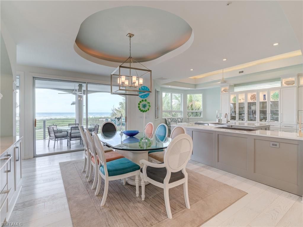 Dining room, Interior, Pendant Lights, Recessed Lighting, Water