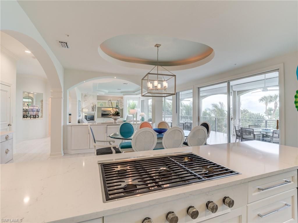 Dining room, Interior, Kitchen, Marble, Pendant Lights