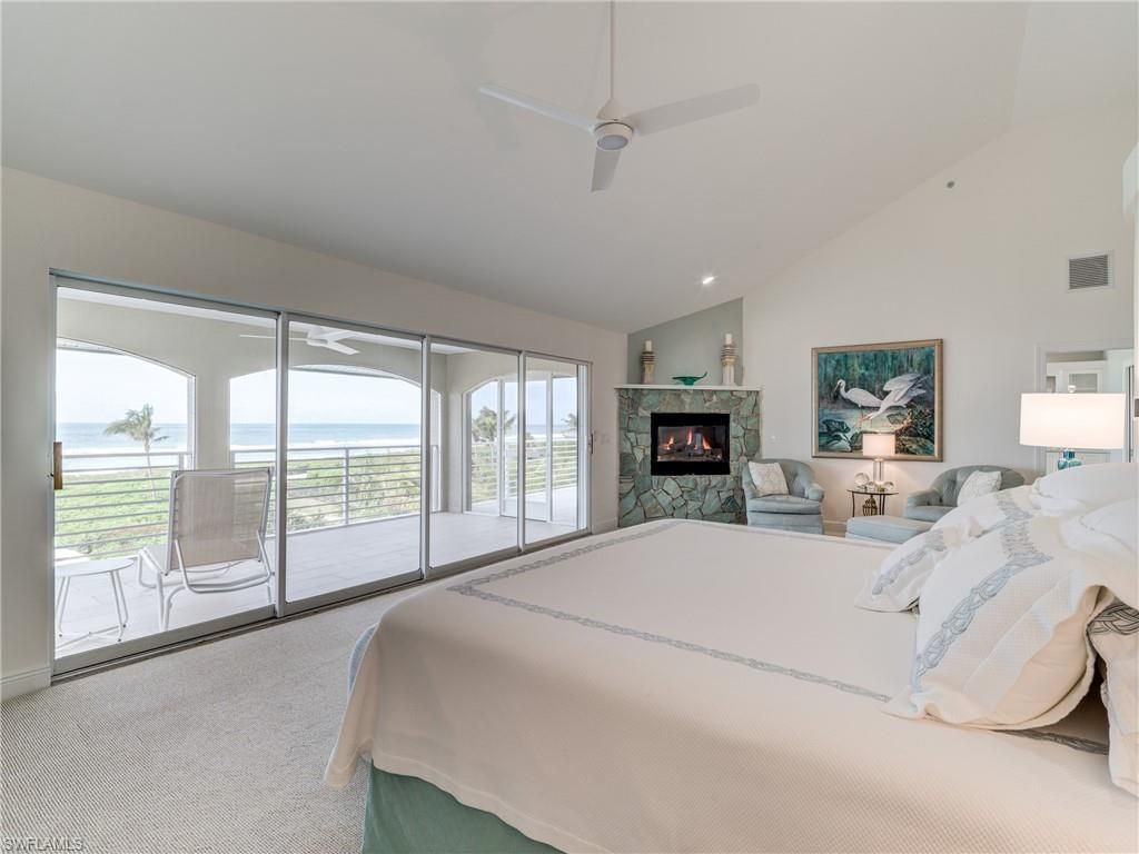 Bedroom, Fireplace, Interior, Recessed Lighting, Water