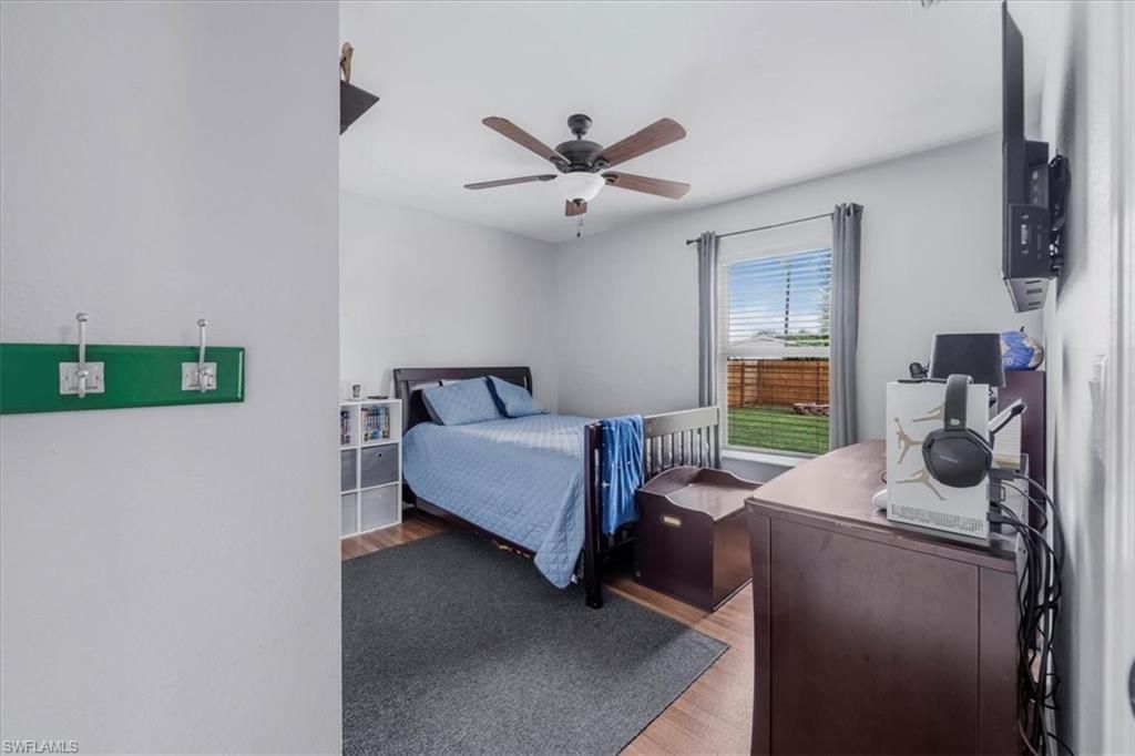 Bedroom, Home Office, Interior, Wood Texture Flooring