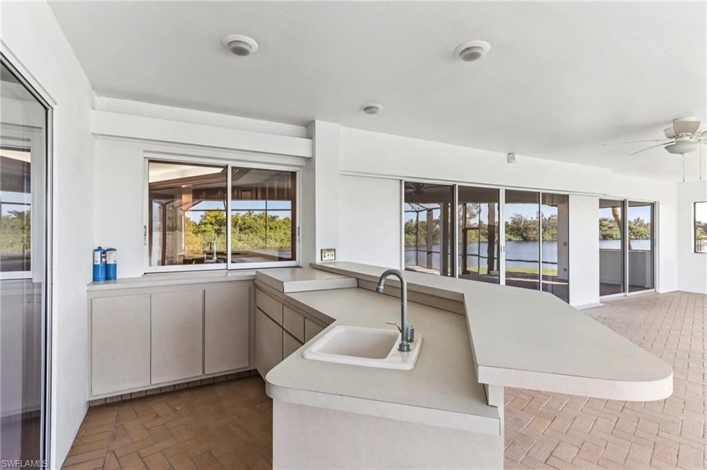 Interior, Kitchen, Recessed Lighting, Water