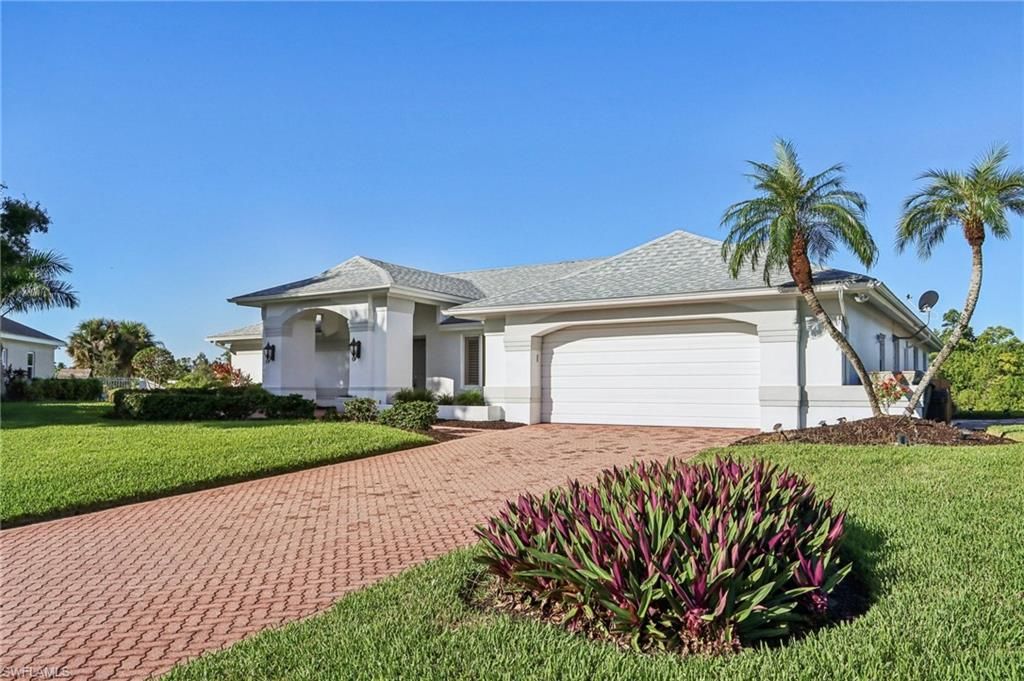 Attached, Backyard, Exterior, Facade, Mediterranean