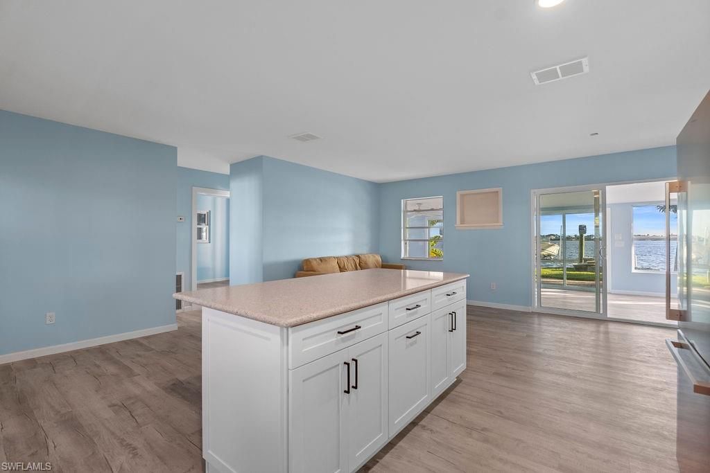 Interior, Recessed Lighting, Water, Wood Texture Flooring