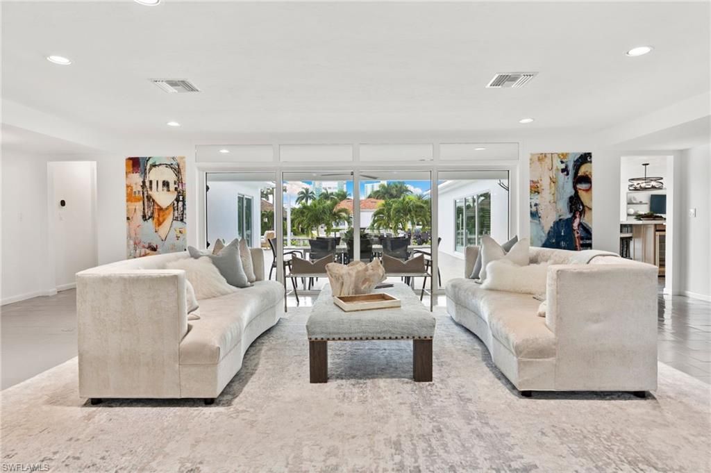 Dining room, Interior, Living room, Recessed Lighting