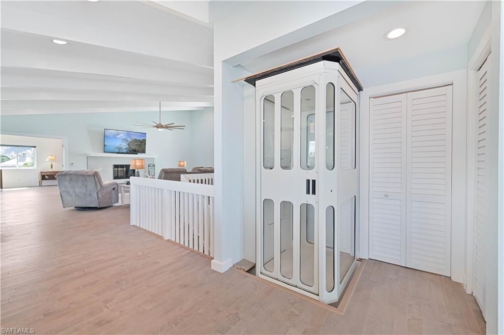 Interior, Living room, Pendant Lights, Recessed Lighting, Wood Texture Flooring