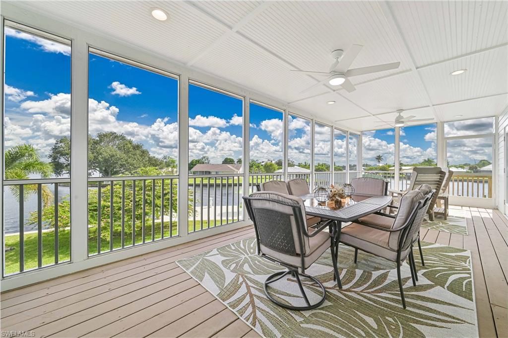 Interior, Recessed Lighting, Sun Room, Water, Wood Texture Flooring