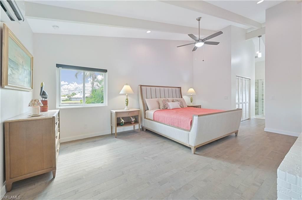 Bedroom, Interior, Pendant Lights, Recessed Lighting, Wood Texture Flooring