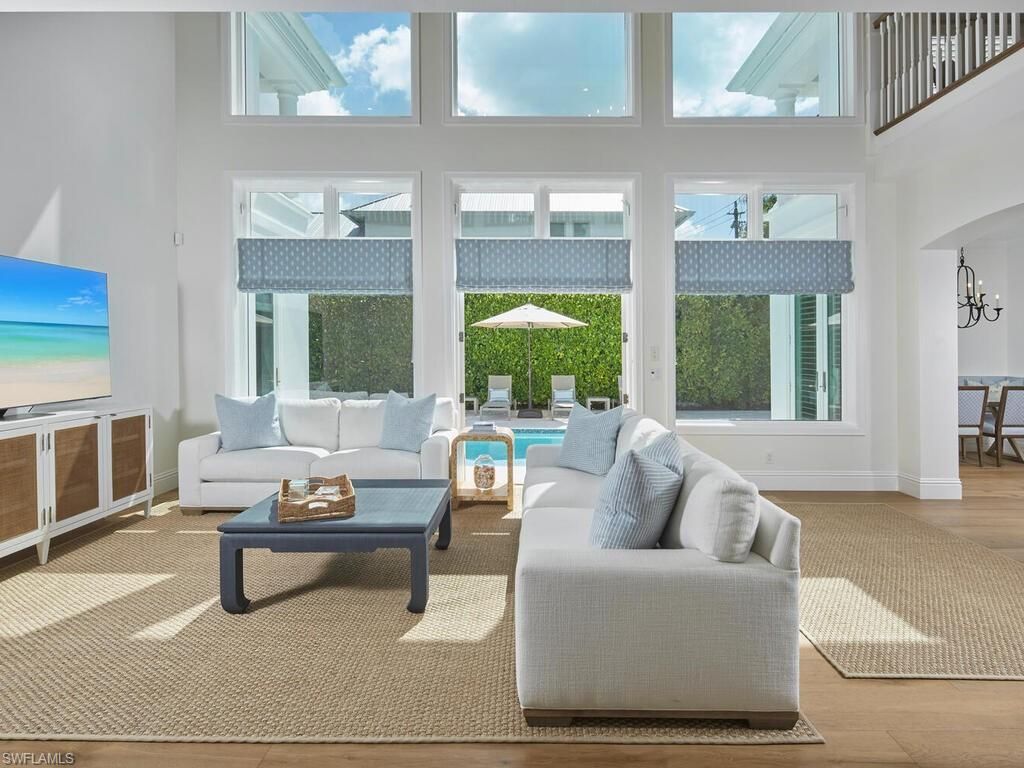Chandelier, Interior, Living room, Wood Texture Flooring