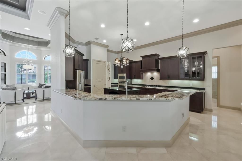 Chandelier, Interior, Kitchen, Living room, Pendant Lights, Recessed Lighting, Stainless Steel Appliances