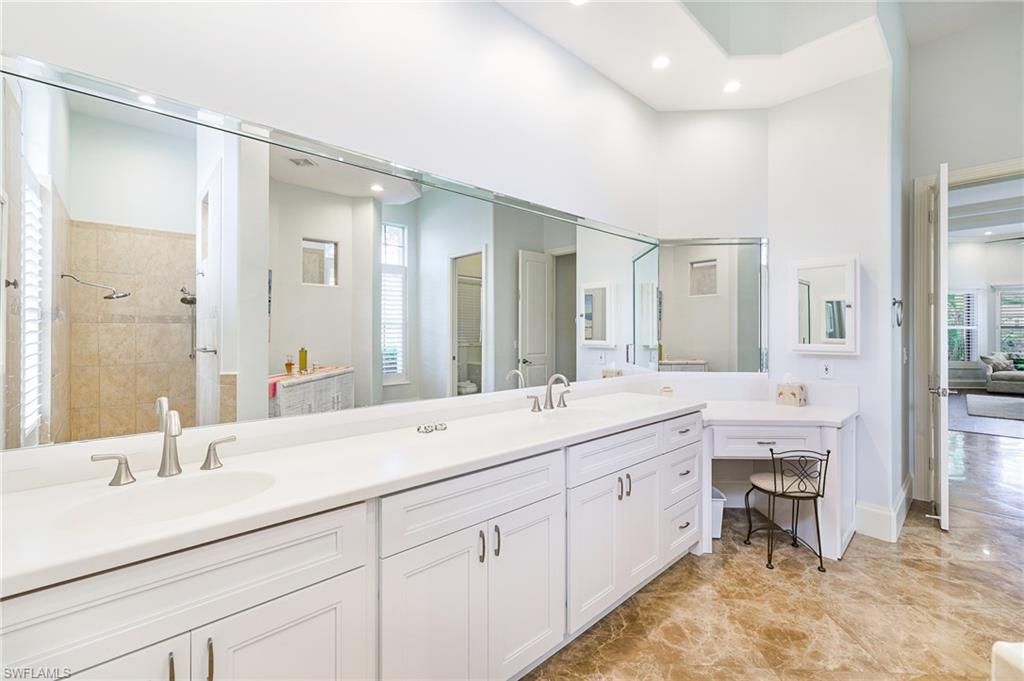 Bathroom, Dual Sink Vanities, Interior, Recessed Lighting