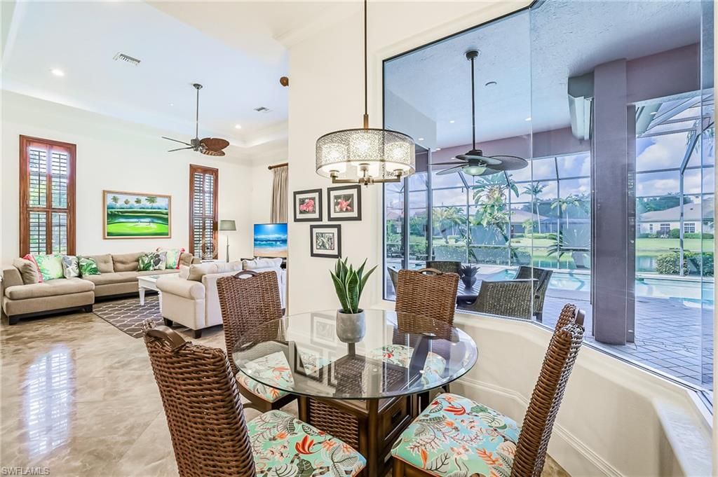 Dining room, Interior, Living room, Recessed Lighting