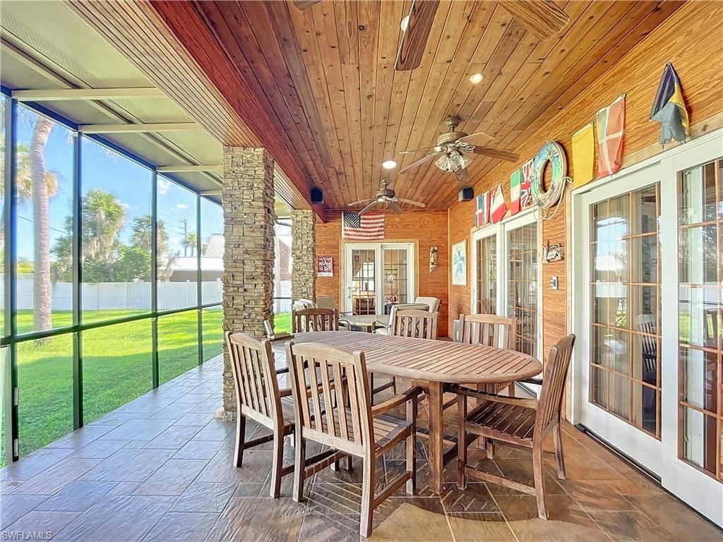 Dining room, Interior, Sun Room, Water, Wooden Ceilings