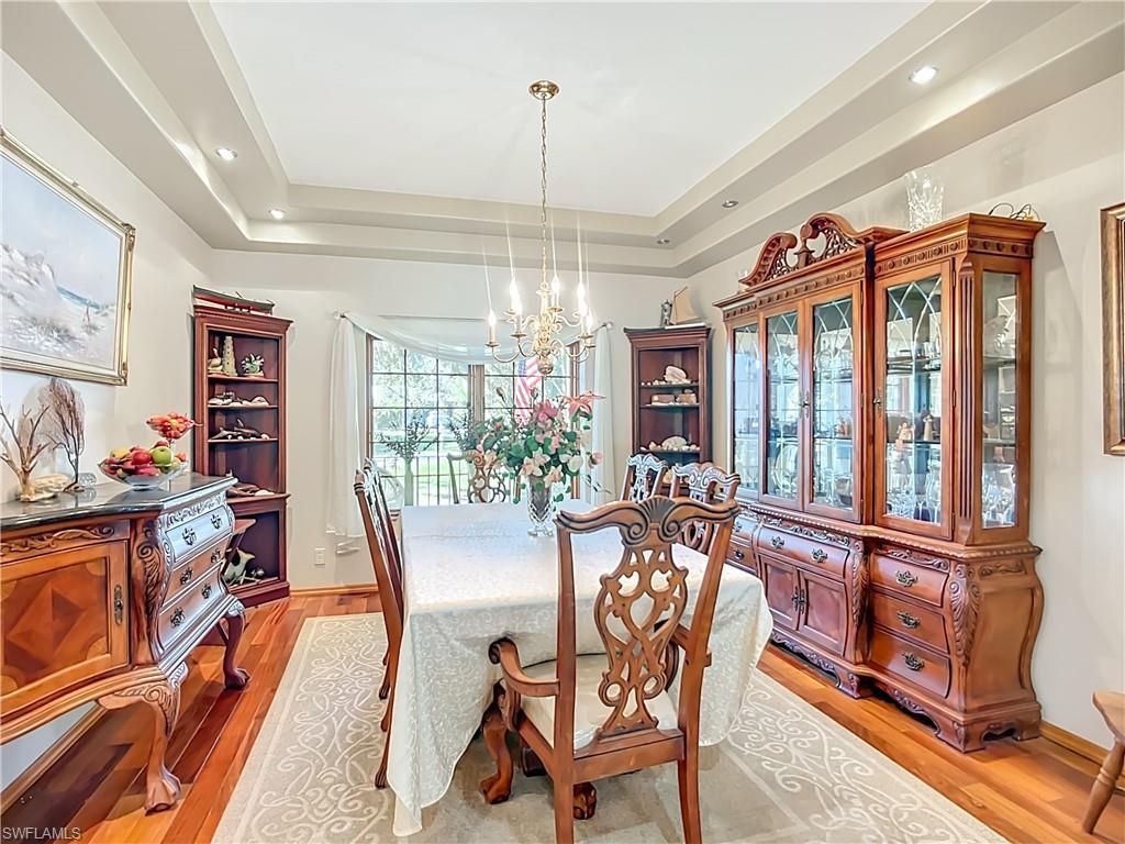 Chandelier, Dining room, Interior, Pendant Lights, Recessed Lighting, Wood Texture Flooring