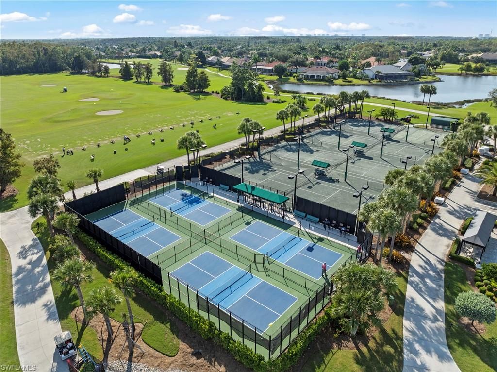 Exterior, Tennis Courts