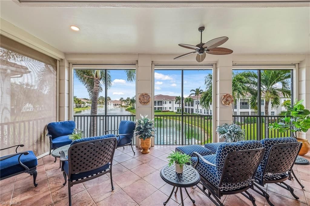 Interior, Living room, Recessed Lighting, Sun Room, Water