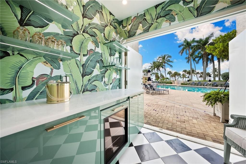 Exterior, Pool, Recessed Lighting