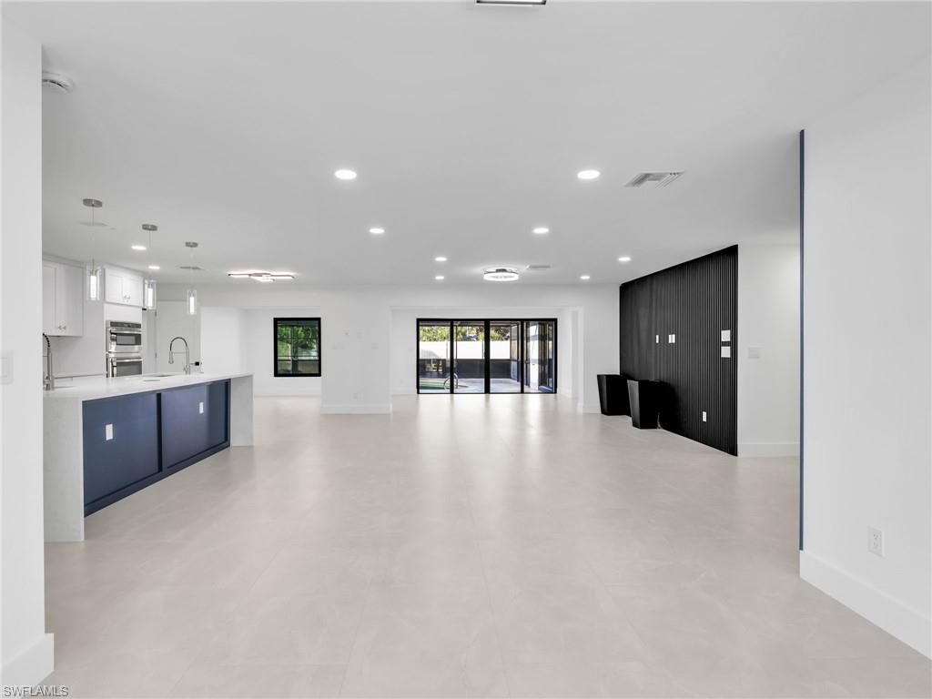 Empty room, Interior, Kitchen, Pendant Lights, Recessed Lighting