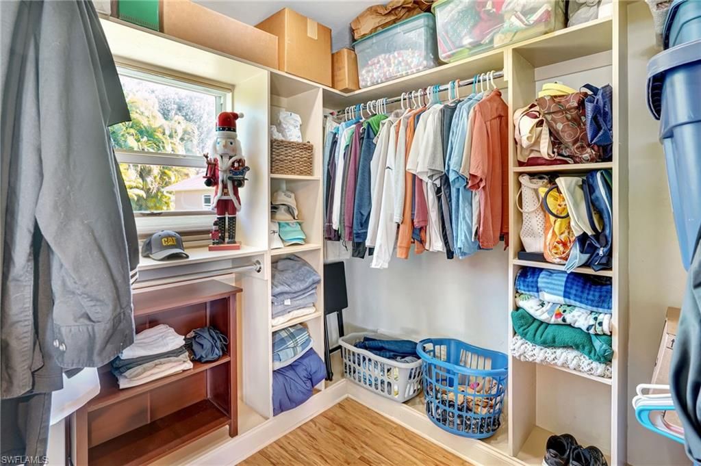 Interior, Walk-in Closets, Wood Texture Flooring