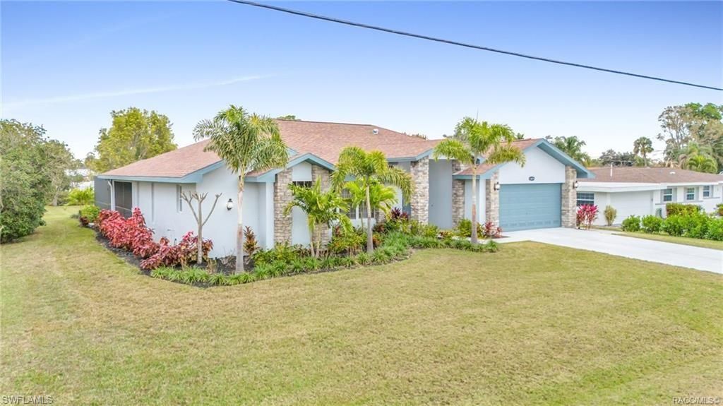 Attached, Backyard, Exterior, Facade, Ranch