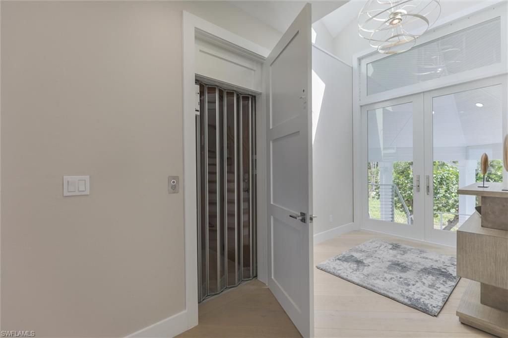 Interior, Pendant Lights, Recessed Lighting, Wood Texture Flooring