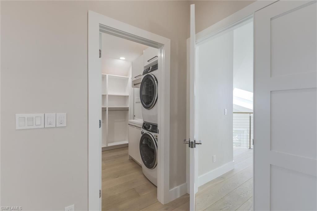 Interior, Recessed Lighting, Utility Closets, Washer, Wood Texture Flooring