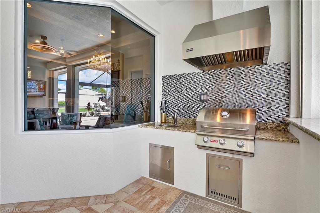 Chandelier, Exterior, Interior, Stainless Steel Appliances